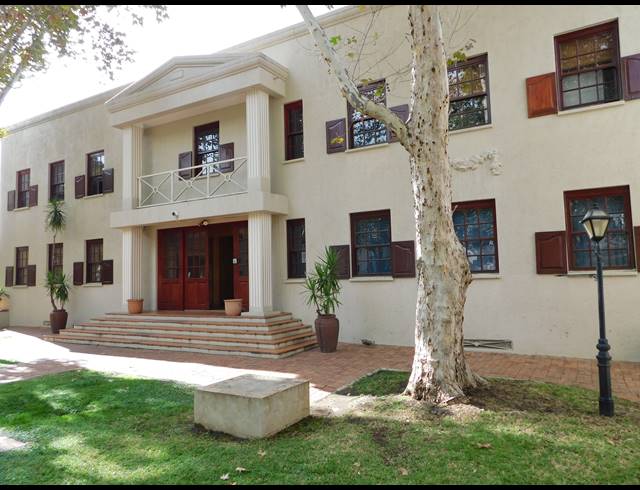 400M² OFFICE FOR SALE IN FERNDALE